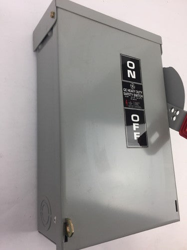 GE TH2261RDC HEAVY DUTY SAFETY SWITCH 2 POLE 2 WIRE 30 AMP VOLTS: 600VDC/250VDC3