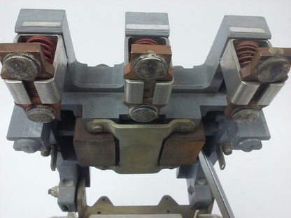 WESTINGHOUSE GCA4530 AC CONTACTOR, 600V MAX, FLA 260A-LRA 1500A, 120V COIL, USED5