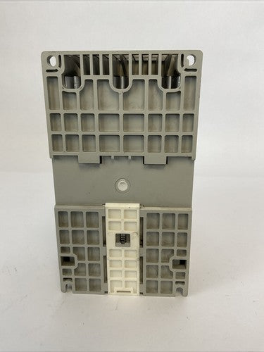 ALLEN BRADLEY 22D-D4P0N104 AC DRIVE SER A OUTPUT 0-460VAC INPUT 380-480VAC5