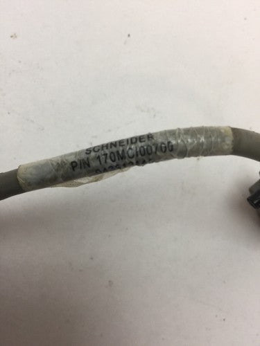 SCHNEIDER 170MC100700 PLC CABLE 1