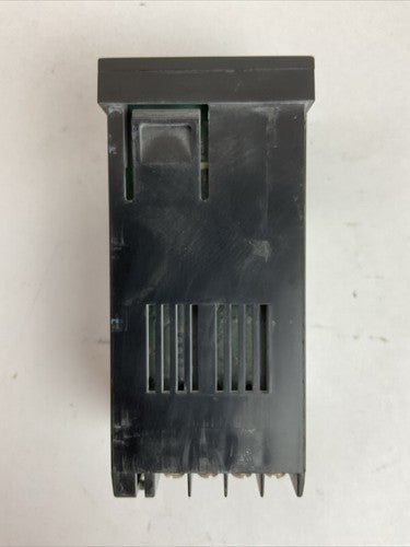 OMEGA CN372-P1F2 TEMPERATURE CONTROL4