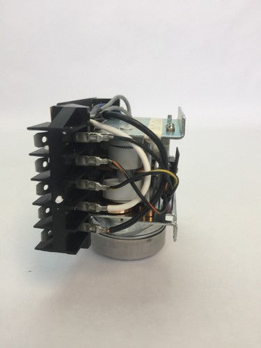 ATC 321B014A01F1XX TIME DELAY RELAY 120V 60HZ 0-10 MIN 115VAC 10A 230VAC 5A 8