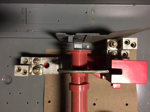 SQUARE D HU225AWK SAFETY SWITCH SINGLE THROW 400 AMP 240 VAC 250 VDC NOT FUSIBLE6