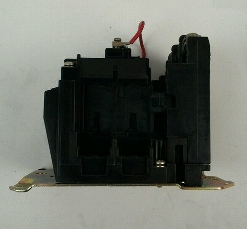 ALLEN-BRADLEY 500F-AOB920 / AC CONTACTOR / SIZE 0 / 2-POLE / NO CONTACTS6