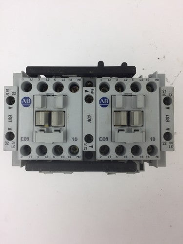 ALLEN BRADLEY 104-C09UDJ22 REVERSING CONTACTOR 2 100-S & 2 100-FSD250 COIL 24VDC0