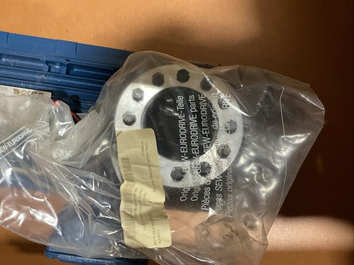 SEW-EURODRIVE KH77B DRN100L4/BE5HR GEARMOTOR rpm 1758/57 V230/460 YY/Y HZ 607