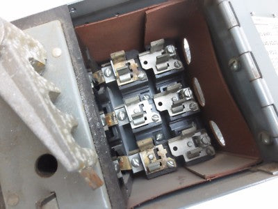 FPE / FEDERAL PACIFIC QMQB-3332 TWIN PANEL SWITCH - 240VAC, 30A, 3-POLE5