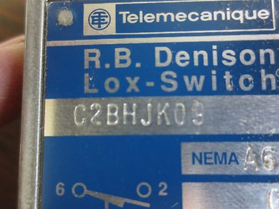 TELEMECANIQUE C2BHJK09 LIMIT SWITCH - NEW SURPLUS1