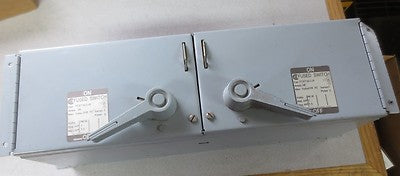 CHALLENGER FCST3211R TWIN PANELBOARD SWITCH - 30A, 240V, 3-POLE0