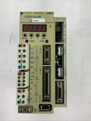 YASKAWA SGDH-01AE SERVOPACK OUTPUT 3PH 0-230VAC 0.91A 0.1kW JUSP-NS1000