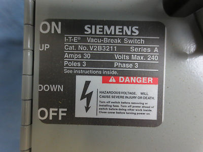 I-T-E SIEMENS V2B3211 VACU-BREAK PANELBOARD UNIT, 240VAC 30-30A 2-CIRCUIT SWITCH4