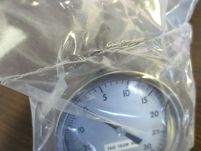 ASHCROFT Q-8962 / 1HA34408-072 OIL FREE GAUGE 2-1/2" 1/4 NPT BACK 0-30psi - NEW5