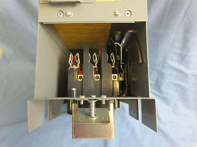 CUTLER-HAMMER EES32030S FUSIBLE BUS PLUG / SWITCH 30A, 240V, 3-POLE 2