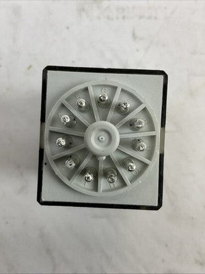 ALLEN BRADLEY 700-HA33A1 SER D 120VAC (LOT OF 2)6