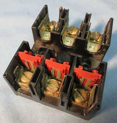 CONNECTRON (?) MR633-77 FUSE HOLDER BLOCK 30A AMP 600V - LESS FUSES0