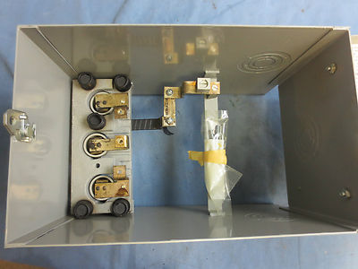 I-T-E BDEH4100 CIRCUIT BREAKER PLUG ENCLOSURE 100A 600V 4-POLE - NEW - NO HANDLE2