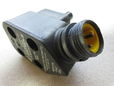 NAMCO EE260-31320 PROXIMITY SWITCH - NEW SURPLUS1