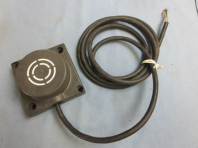 NAMCO EE560-84410 EXTENDED-RANGE PROXIMITY SENSOR - EE520-84410***0