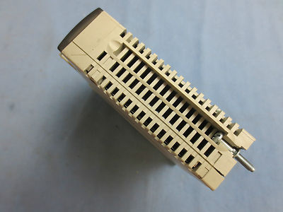 SCHNEIDER TSXDSY08T22 - 8Q 24VDC SOURCE 2A TR. BLK w/ TSXBLY01 TERM BLK4