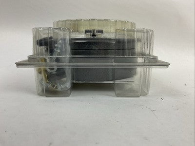 DWYER 2004 W45Y PRESSURE GAUGE 0-4 INCHES OF WATER2