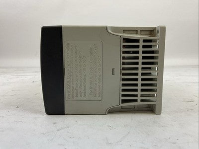 ALLEN BRADLEY 22B-D1P4N104 AC DRIVE SER A FRN: 6.02 POWER FLEX 40 0.4kW/0.5HP6