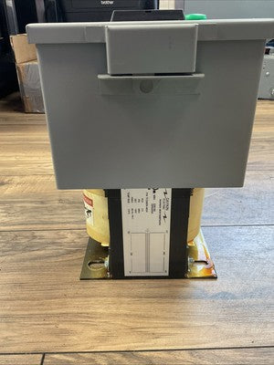 DAYKIN GOMDGTB-01 DISCONNECT SWITCH PRI 480V 4.6A SEC 120V 16.7A TF2000N-40243