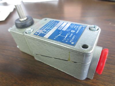 TELEMECANIQUE C2BHJK09 LIMIT SWITCH - NEW SURPLUS0