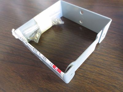 HOFFMAN F-44GUC - 4" SQUARE x 1-3/8" UNIVERSAL CONNECTOR - NEW SURPLUS0