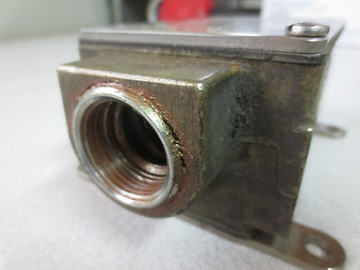 NAMCO EA180-22302 SNAP-LOCK LIMIT SWITCH - EA180223025