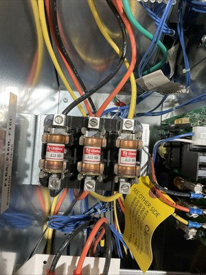 DANFOSS 177U9584 MOTOR AC DRIVE OUPUT 0-460VAC 3PH 0-60HZ 34A 25HP INPUT 480VAC12