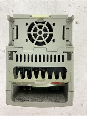 ALLEN BRADLEY 22A-D6P0N104 SER A FRN 3.05 POWER FLEX 4 AC DRIVE 2.2kW 3.0HP4