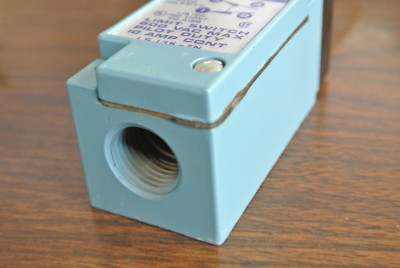 MICROSWITCH LSJ3K-7N - LIMIT SWITCH - 600VAC - PILOT DUTY - 10A CONT NEW SURPLUS4