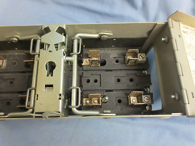 I-T-E V2B2222LR VACU-BREAK PANELBOARD & SWITCHBOARD UNIT 240V 30-30A NEW SURPLUS4