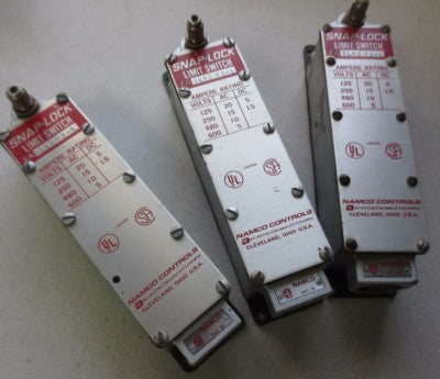 NAMCO SL4CM1-L SNAP-LOCK SNAP SWITCH - LOT of 3 - EASL4CM1-L0