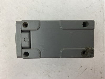 CUTLER HAMMER E50SB SWITCH BODY SERIES A2 E50RB RECEPTACLE SERIES A14