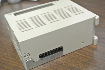 OMRON C200HW-PA204 / POWER SUPPLY UNIT / 100-120VAC / 200-24VAC / 120VA4