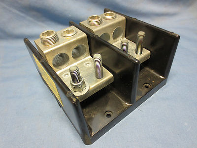 BUSS 16582-2 760A-600V POWER DISTRIBUTION BLOCK0