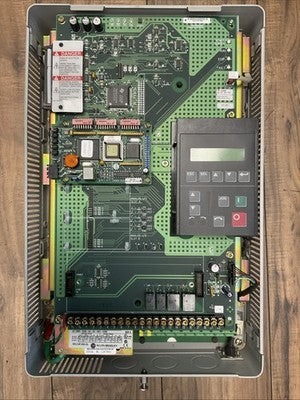 ALLEN BRADLEY 1336F-B030-AA-EN-GM1-HCS2 1336 PLUS SENSORLESS VECTOR DRIVE SER A6