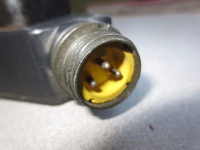 NAMCO EE260-30430 PROXIMITY SWITCH / CYLINDICATOR 1.025 PROBE3