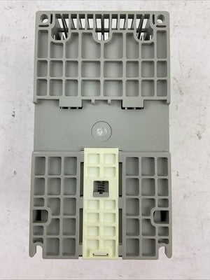 ALLEN BRADLEY 22A-D6P0N104 SER A FRN 3.05 POWER FLEX 4 AC DRIVE 2.2kW 3.0HP5