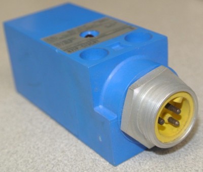 ALLEN-BRADLEY 871P-C13CRT TYPE C PROXIMITY SWITCH / NEW SURPLUS0