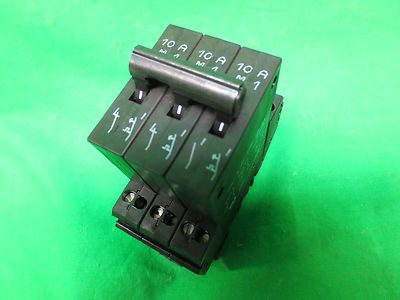 BOX of 2 / PHOENIX CONTACT TMC-3-M1-122-10.0A CIRCUIT BREAKER 10AMP  NEW SURPLUS1