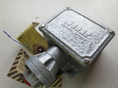 SOR 4NN-K45 PRESSURE SWITCH 1-75psi - NEW SURPLUS0