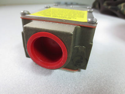 NAMCO EA180-11302 SNAP-LOCK LIMIT SWITCH - NEW SURPLUS1