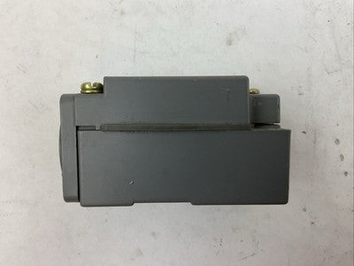 CUTLER HAMMER E50SB SWITCH BODY SERIES A2 E50RB RECEPTACLE SERIES A13