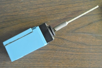 MICROSWITCH LSJ3K-7N - LIMIT SWITCH - 600VAC - PILOT DUTY - 10A CONT NEW SURPLUS2