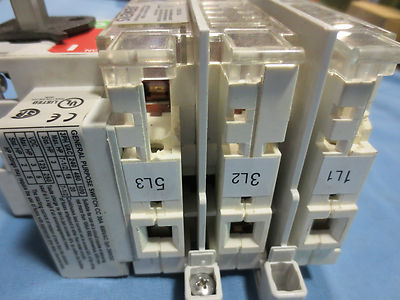 SIEMENS CFS-CC-30A DISCONNECT SWITCH 30AMP 3POLE 600VAC 250VDC7