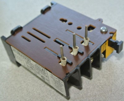 CUTLER-HAMMER MC305ANA3D - SERIES A1 THERMAL OVERLOAD RELAY -  NEW SURPLUS0