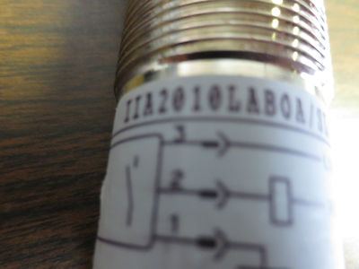 EFECTOR IIA2010LABOA/SL/LS-300-L/II0200 INDUCTIVE PROXIMITY SWITCH - NEW SURPLUS4