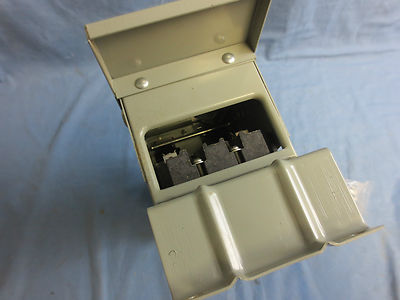 I-T-E V7B2211LR VACU-BREAK PANELBOARD & SWITCHBOARD UNIT 240V 30-30A NEW SURPLUS9